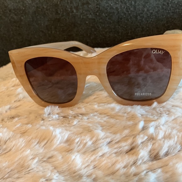 QUAY After Hours Bevel Polarized Sunglasses Ivory Tortoise Stripe Brown Lenses - Picture 8 of 9